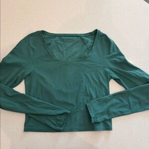 Athleta Green Transcend long sleeve top size medium